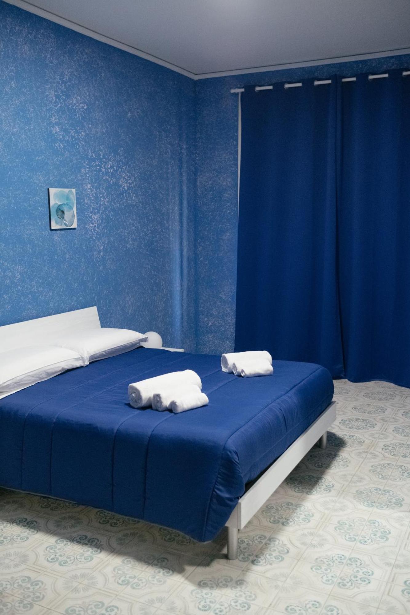 Domus Aurea Relax Room Σαλέρνο Εξωτερικό φωτογραφία
