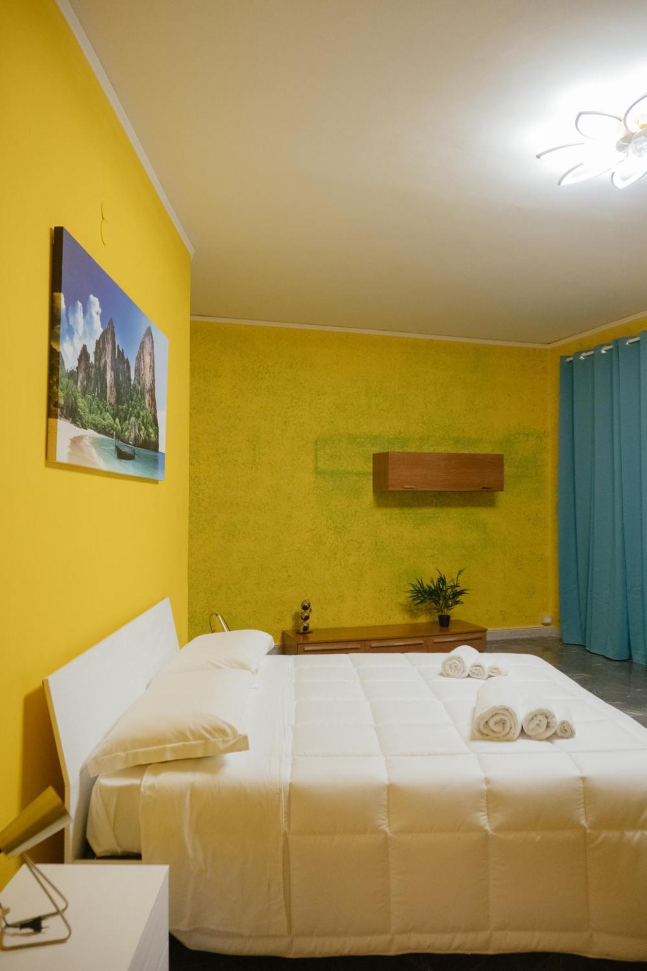 Domus Aurea Relax Room Σαλέρνο Δωμάτιο φωτογραφία